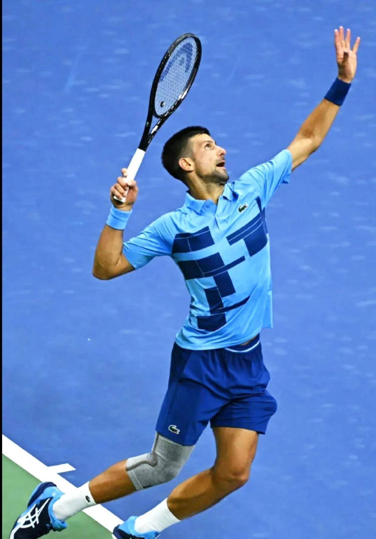  领先优势明显首场状态出色，拜仁观众沸腾！，德约科维奇重返赛场再创辉煌时刻