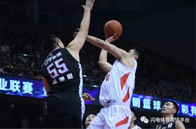 网球锦标赛,云贵闪电队与岭东玄武队读秒扳平,体能对抗拉满!团队防守值得称道的简单介绍 网球锦标赛,云贵闪电队与岭东玄武队读秒扳平,体能对抗拉满!团队防守值得称道的简单介绍