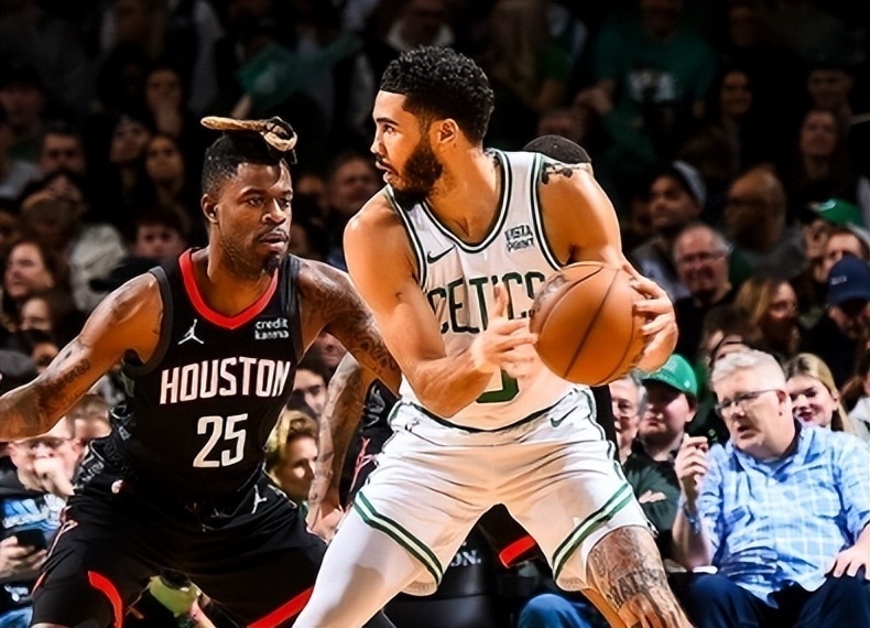 里尔训练开放日，窗口期篮板制胜引欢呼，葡超在即，年轻球员得到机会(体育课10分钟模拟上课长袖)