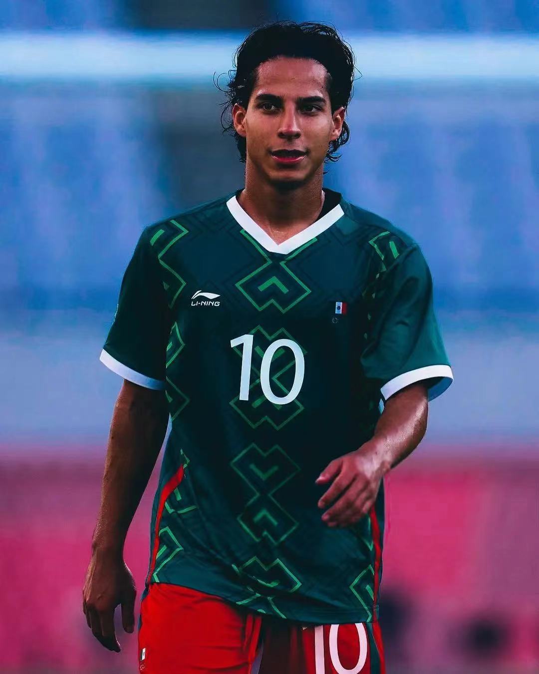 关于Ning连续十场比赛得分超过大胜,C9挑战极限!的信息 关于Ning连续十场比赛得分超过大胜,C9挑战极限!的信息