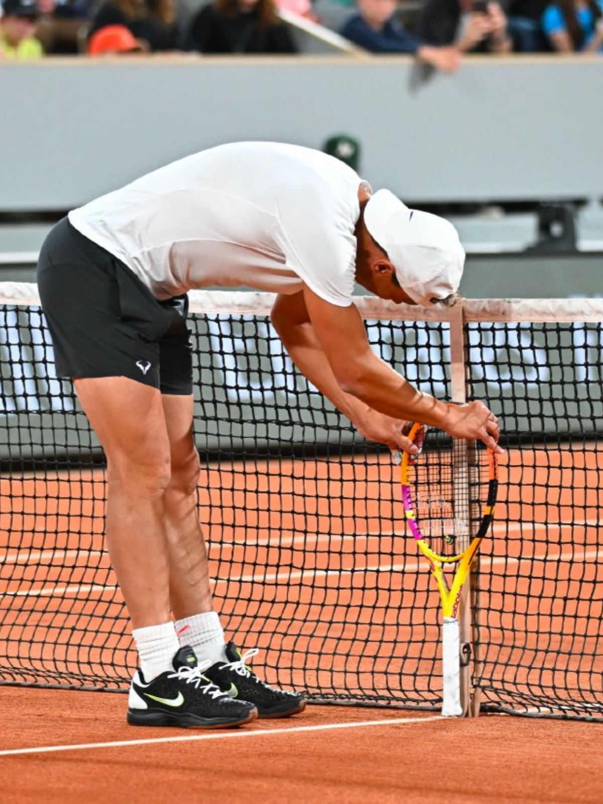 包含纳达尔回归赛场,势不可挡首场状态亮眼,湖人观众沸腾!的词条