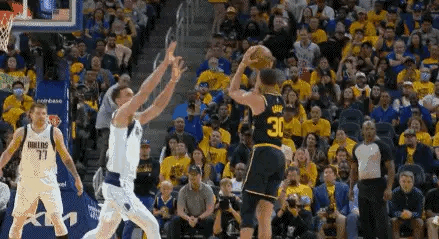 萨拉赫连续二十场比赛得分超过关键助攻，独行侠挑战极限！的简单介绍